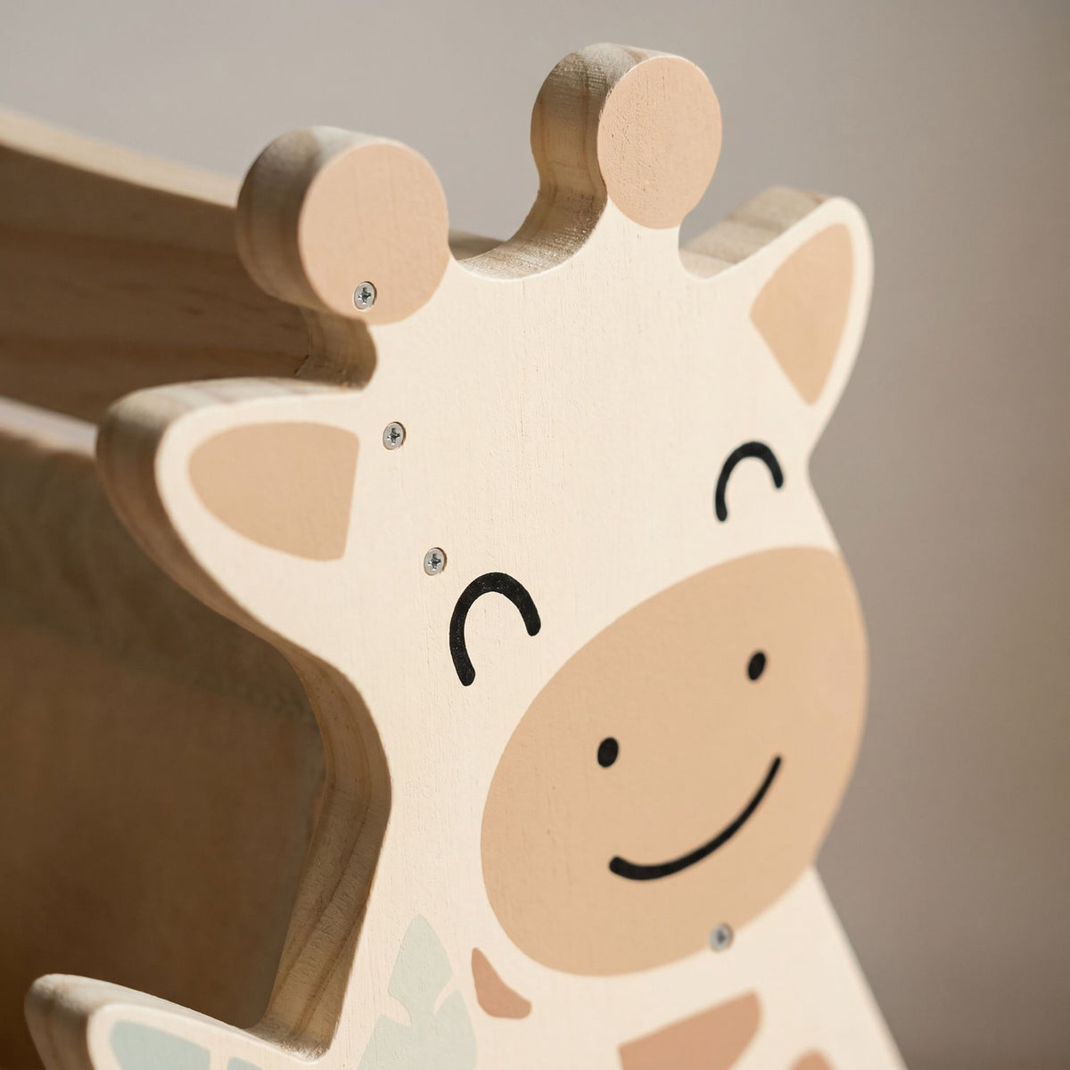 Children's Bookcase with 4 Fabric Pockets – Giraffe Design