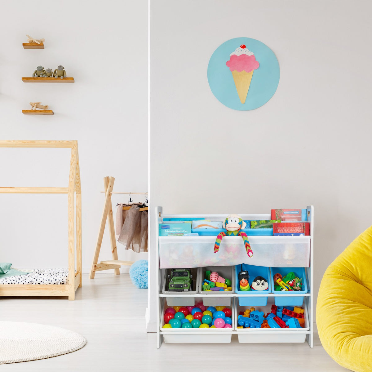 Children's shelf with 10 compartments and motifs