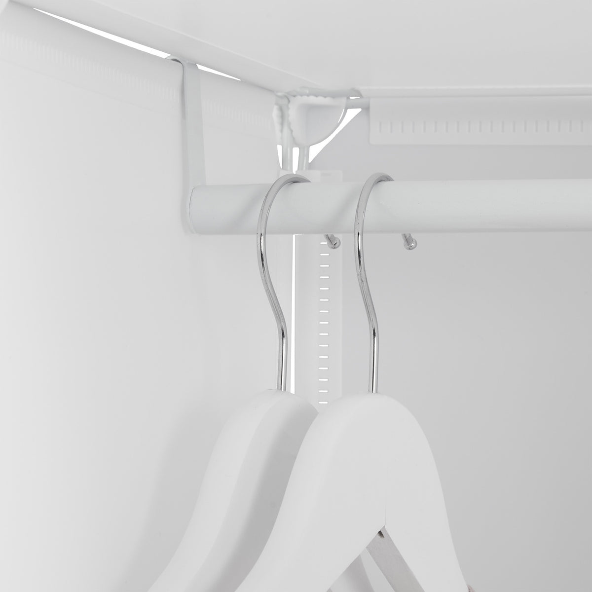 Children's shelf with clothes rails