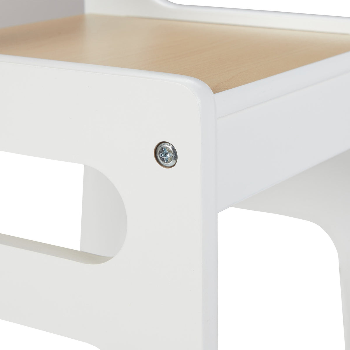 Children's table with 2 chairs