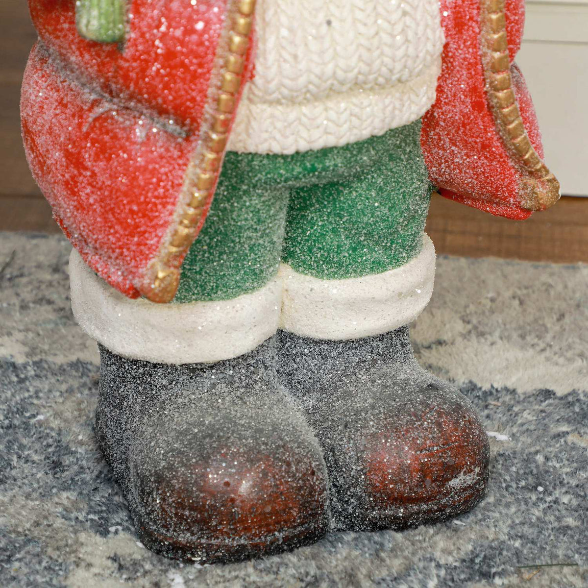 Christmas decoration figure, Santa Claus with Christmas tree and gift, 50 cm Christmas figure with LED light, decorative figure for Christmas, for indoor and outdoor use