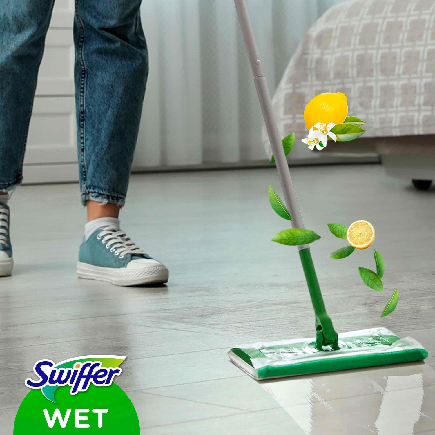 Cleaning cloths for floors, 10 moist with citrus scent