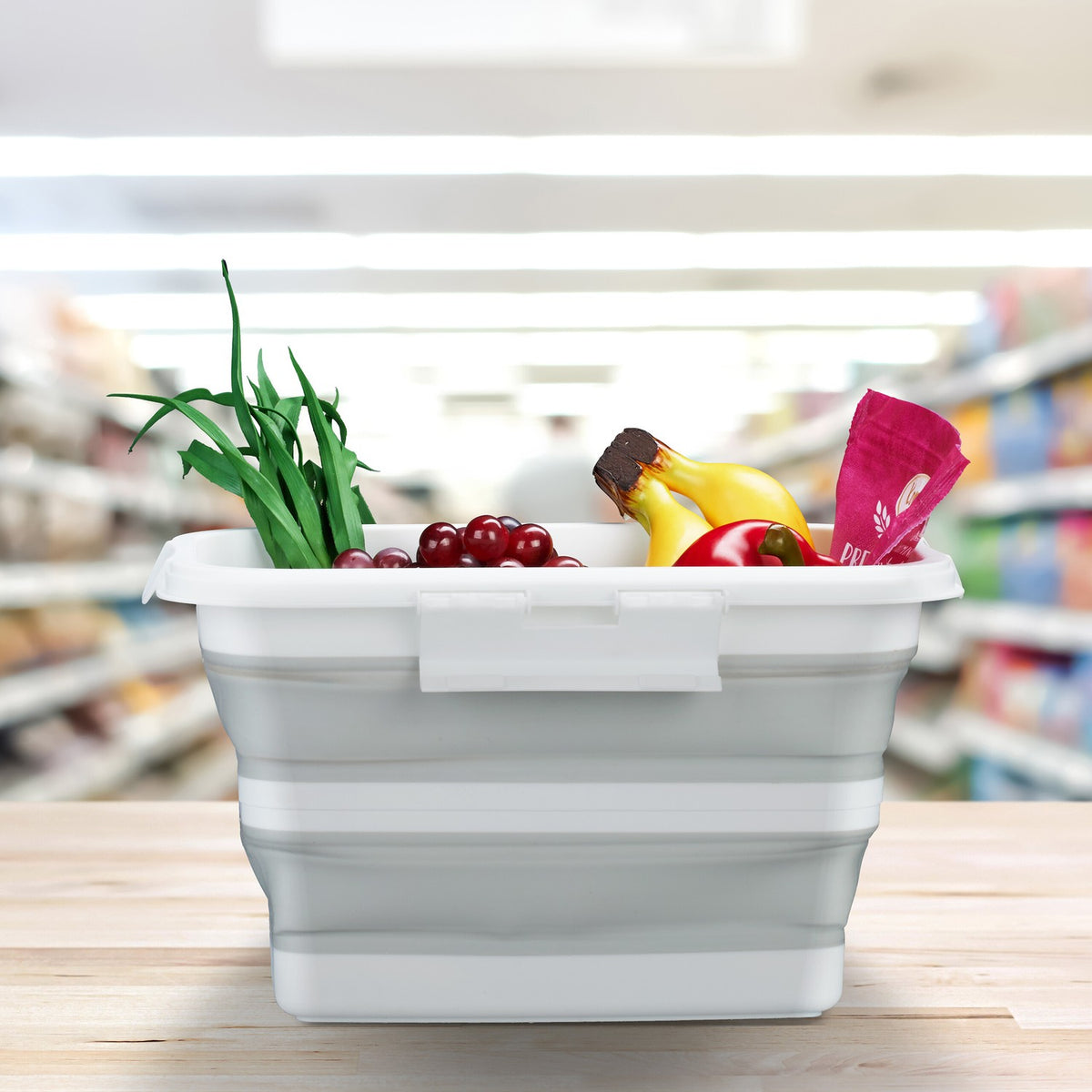 Collapsible basket with lid