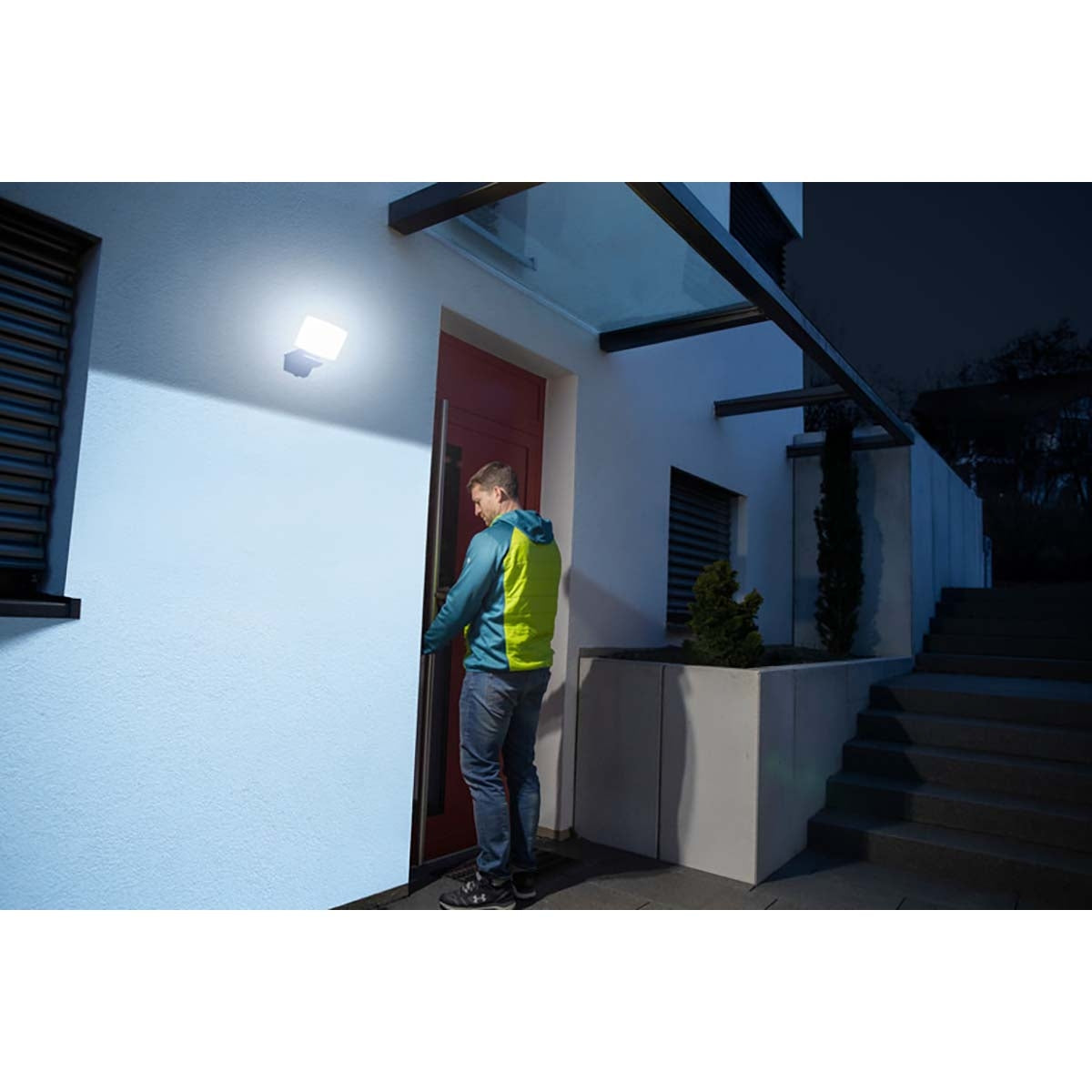 Connect WiFi LED spotlight WF 2050 (LED outdoor spotlight 20W, 2400lm, IP54, various light functions adjustable via app)