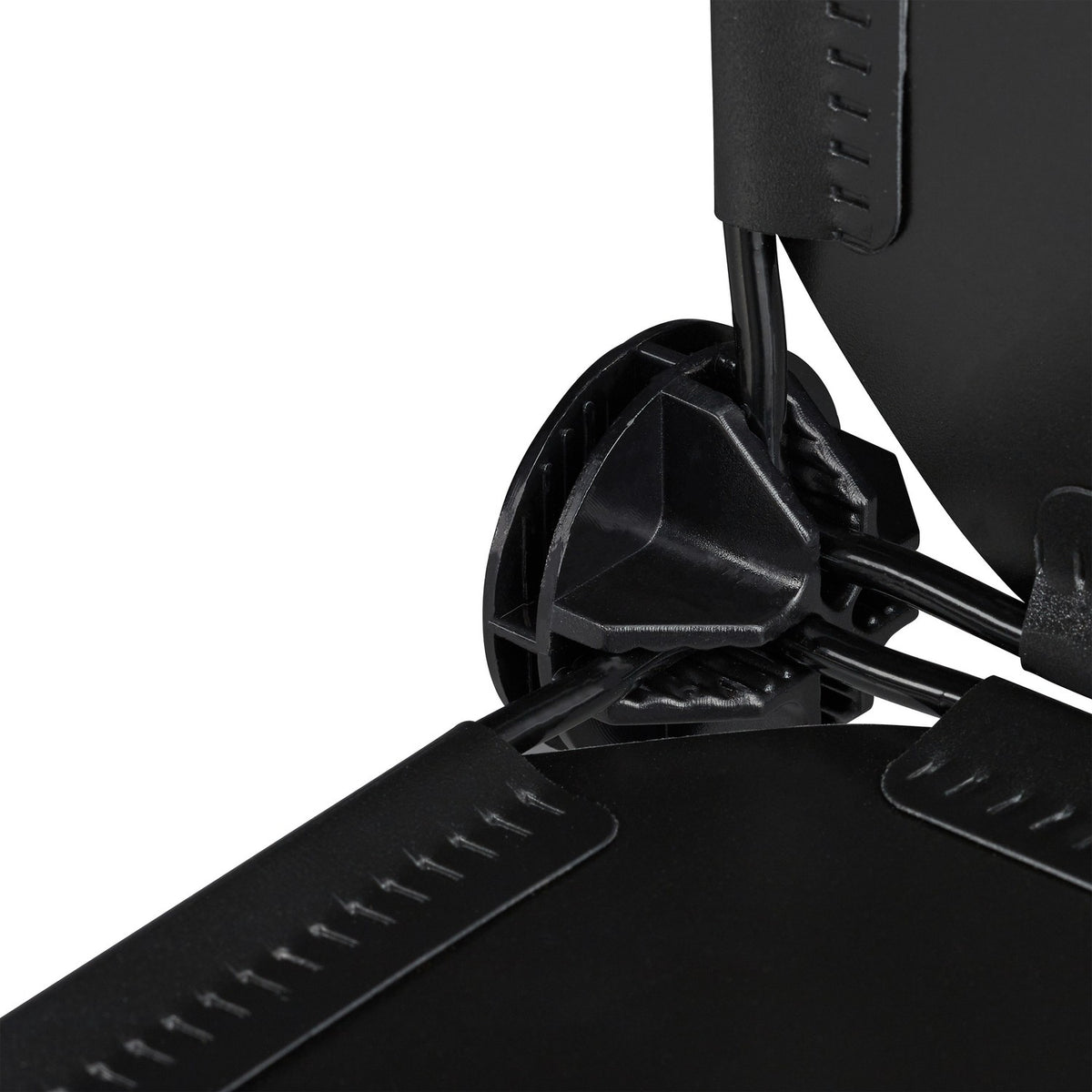 Connections for screwless shelf system