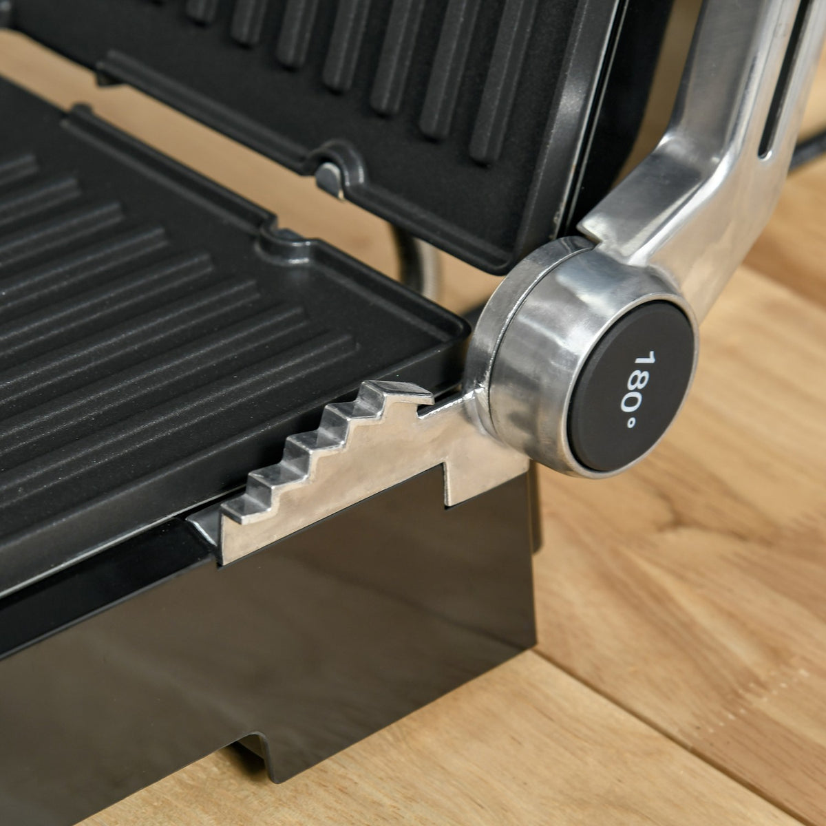 Contact Grill Electric Grill 2000W Table Grill Bbq With Adjustable Thermostat 180 Degrees Foldable Stainless Steel Silver + Black 36.6 X 35.7 X 16.2 Cm