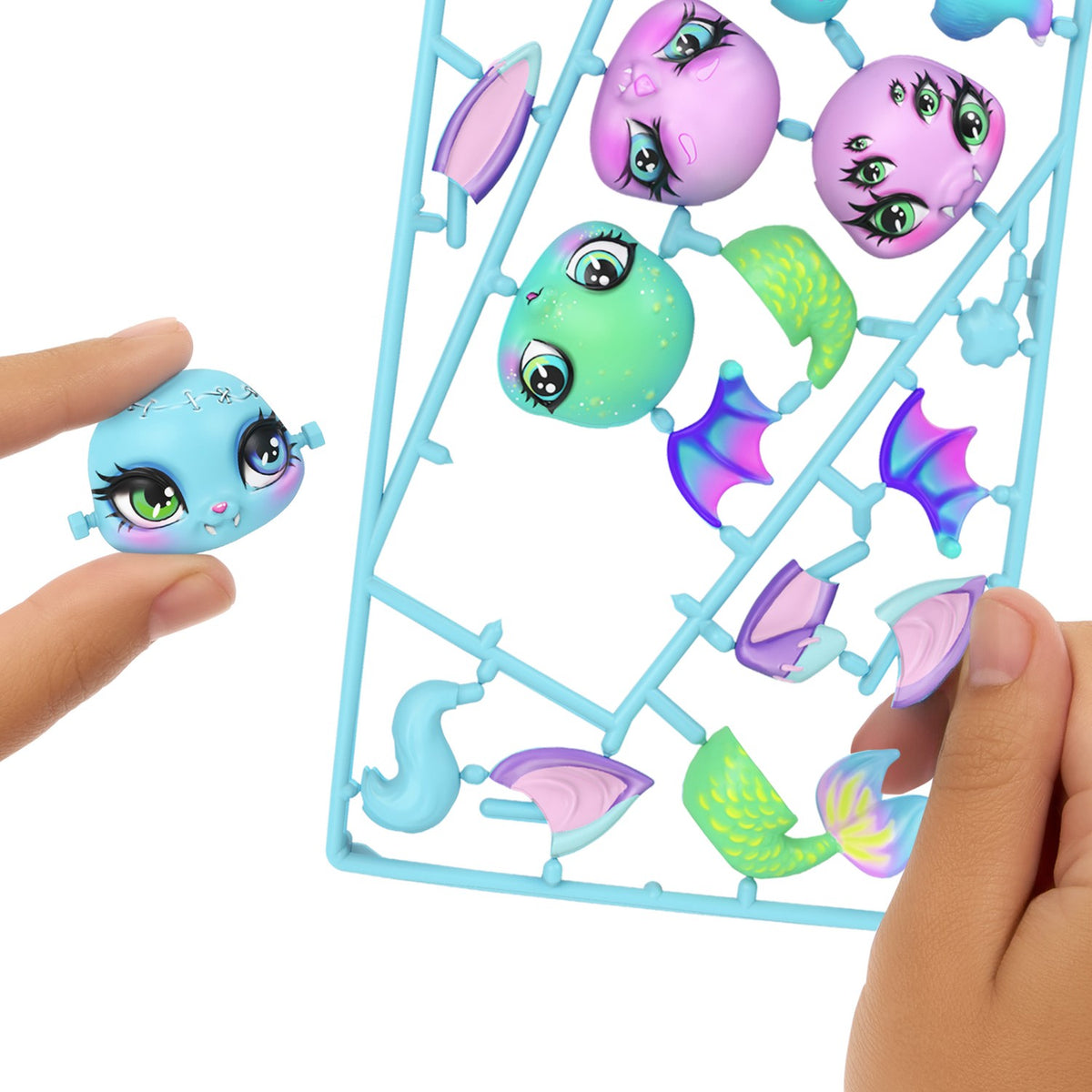 Create Your Own Monster Pet Playset with Frankie Stein