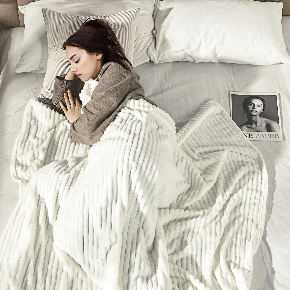Cuddly Blanket, Fluffy Fleece Blanket, 203 X 152 Cm, Ideal As A Sofa Throw For Two, Sofa Blanket For Bed And Couch, Cream