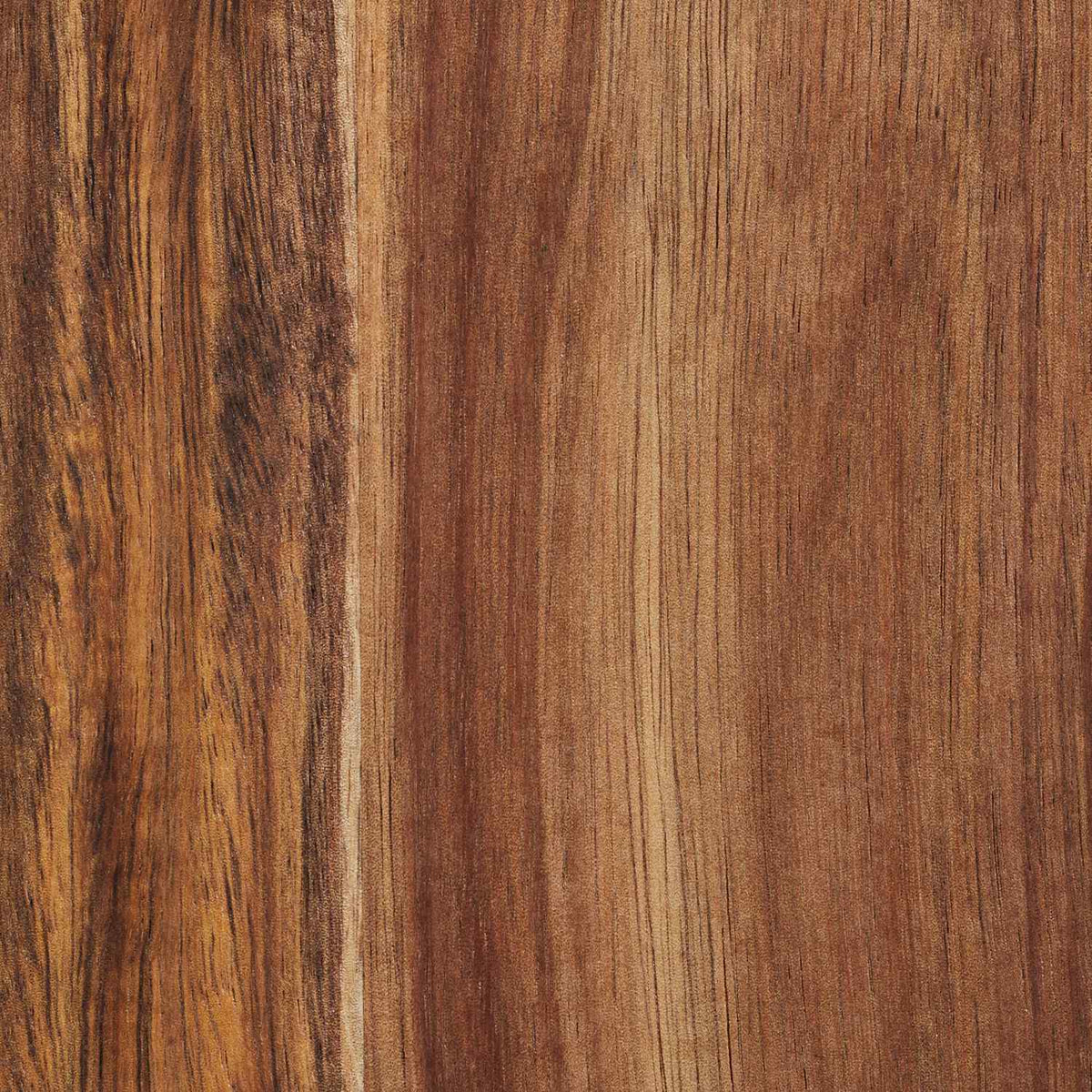 Cutting board in acacia wood