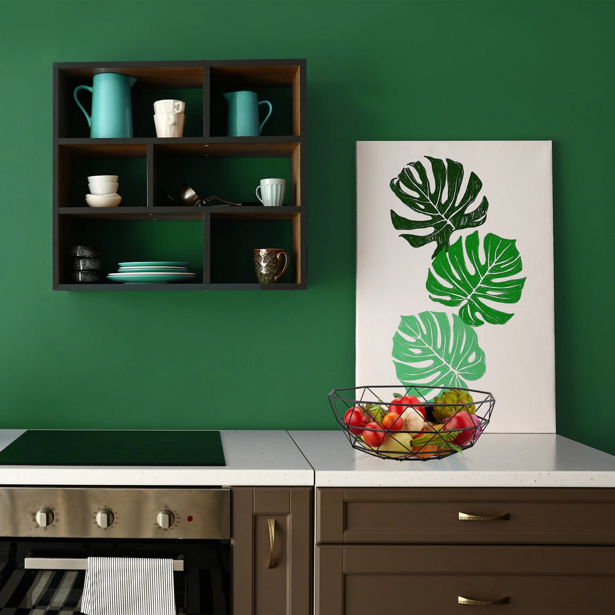 Decorative metal fruit bowl