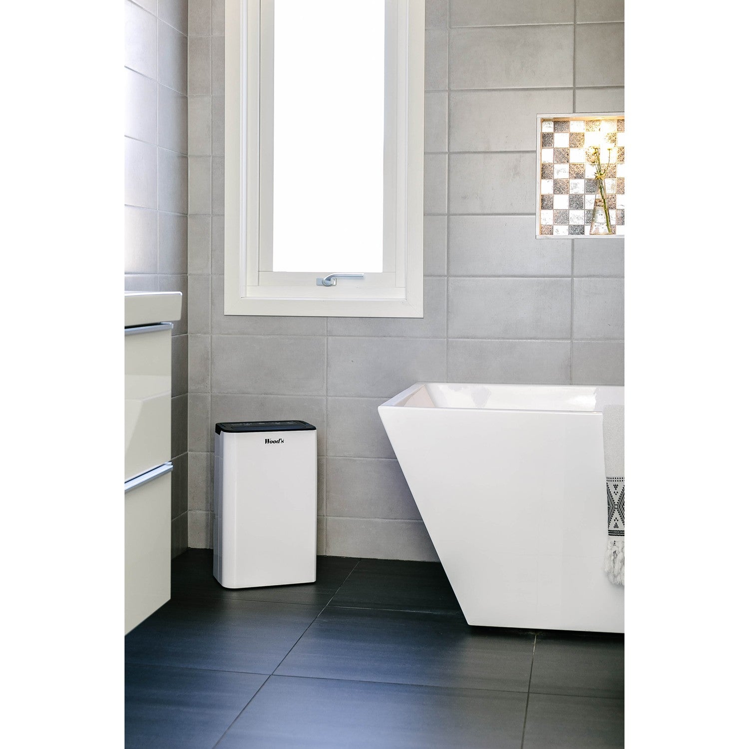 Dehumidifier MDK13 Adapted for your Bathroom Compact drying washing function