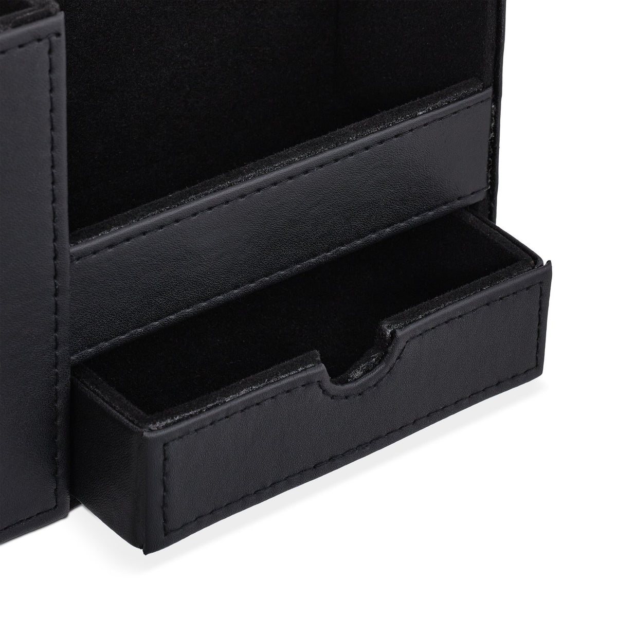 Desk organization in leather look