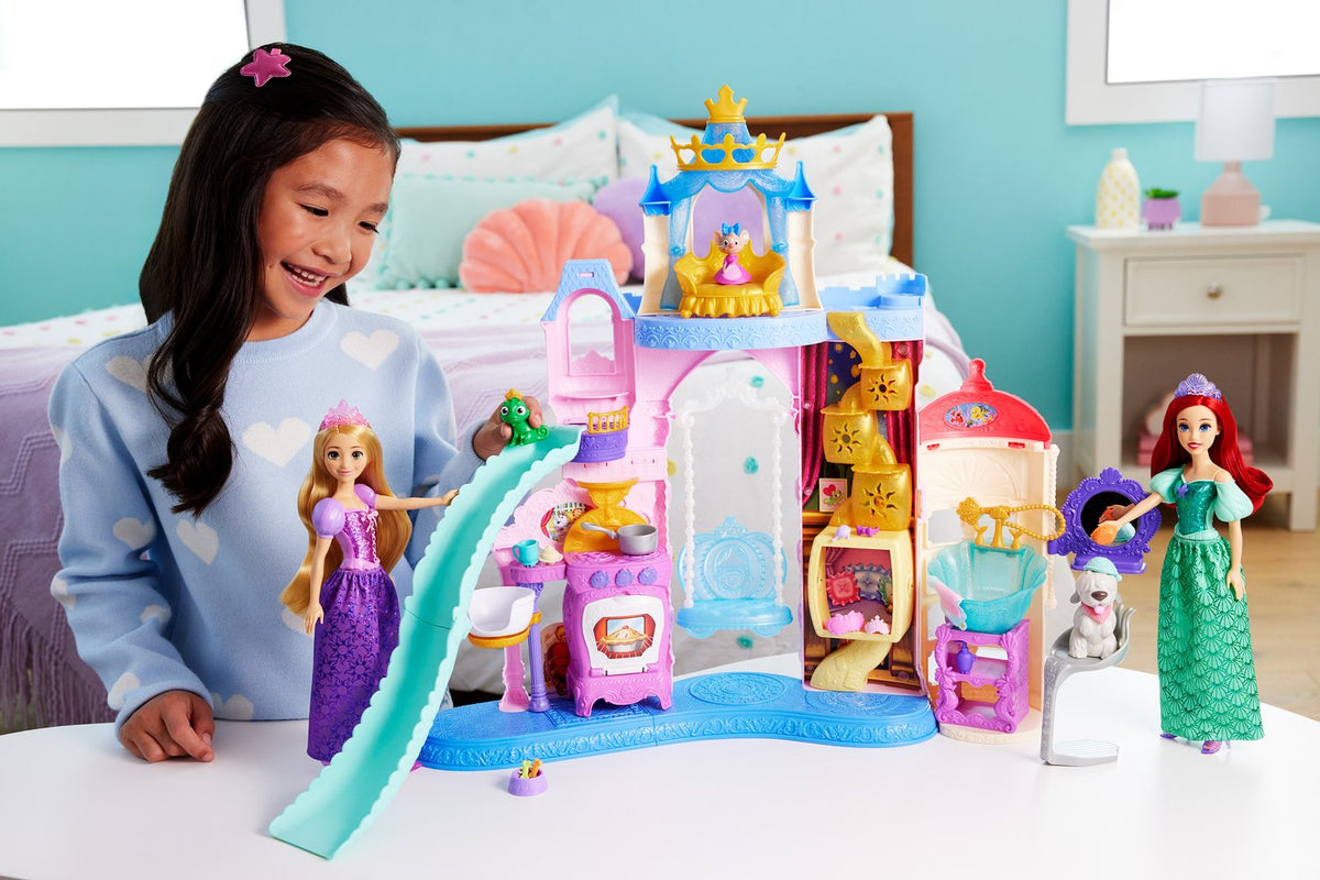 Disney Princess Pet Castle with 3 Animal Friends & 20 Accessories