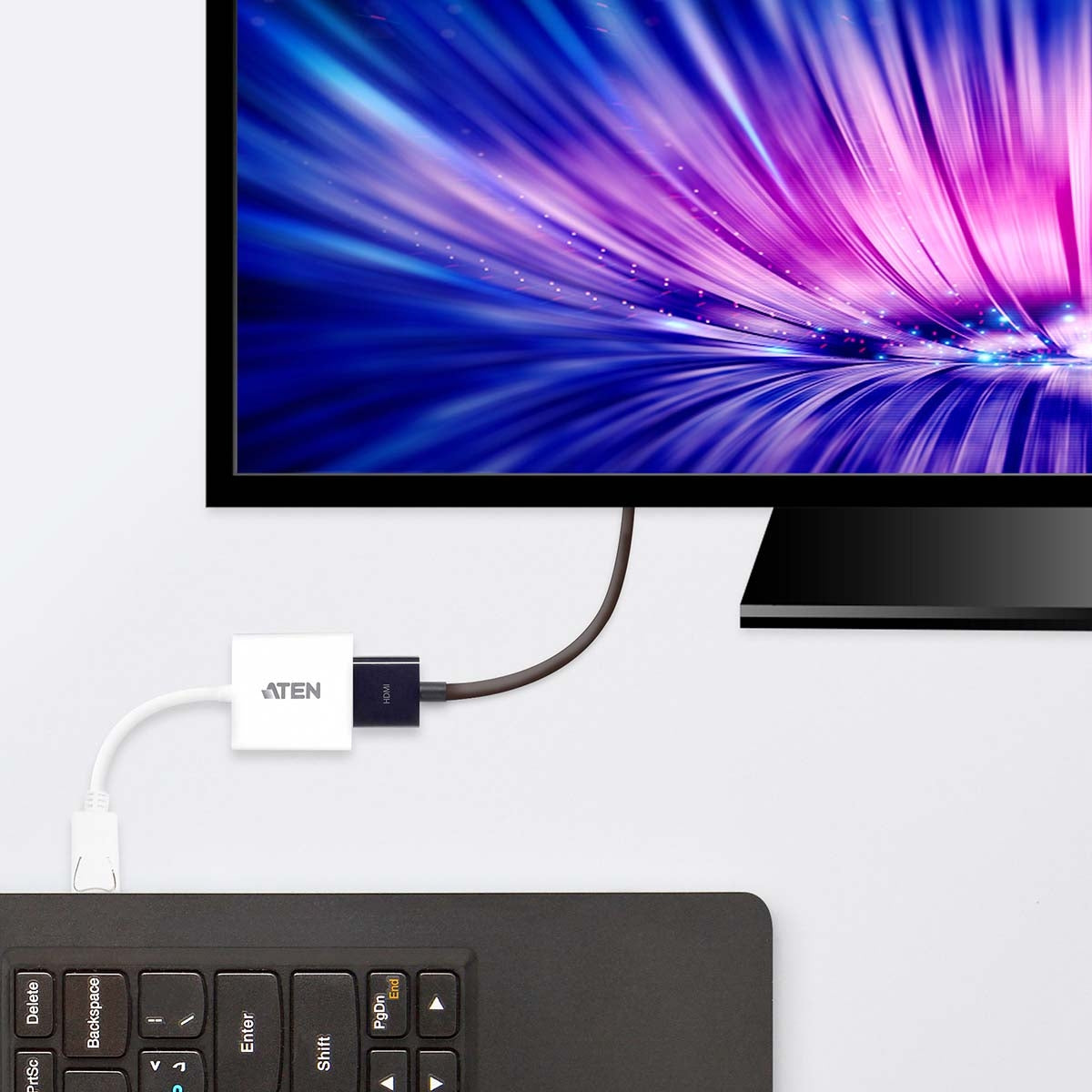 Display cable DisplayPort male - HDMI Female 0.15 m White