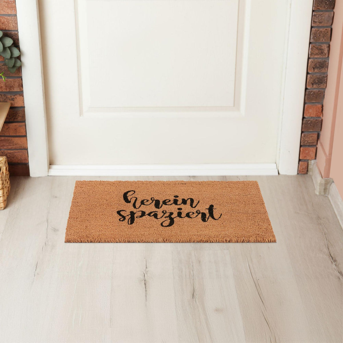 Door mat in coconut Hereinspaziert