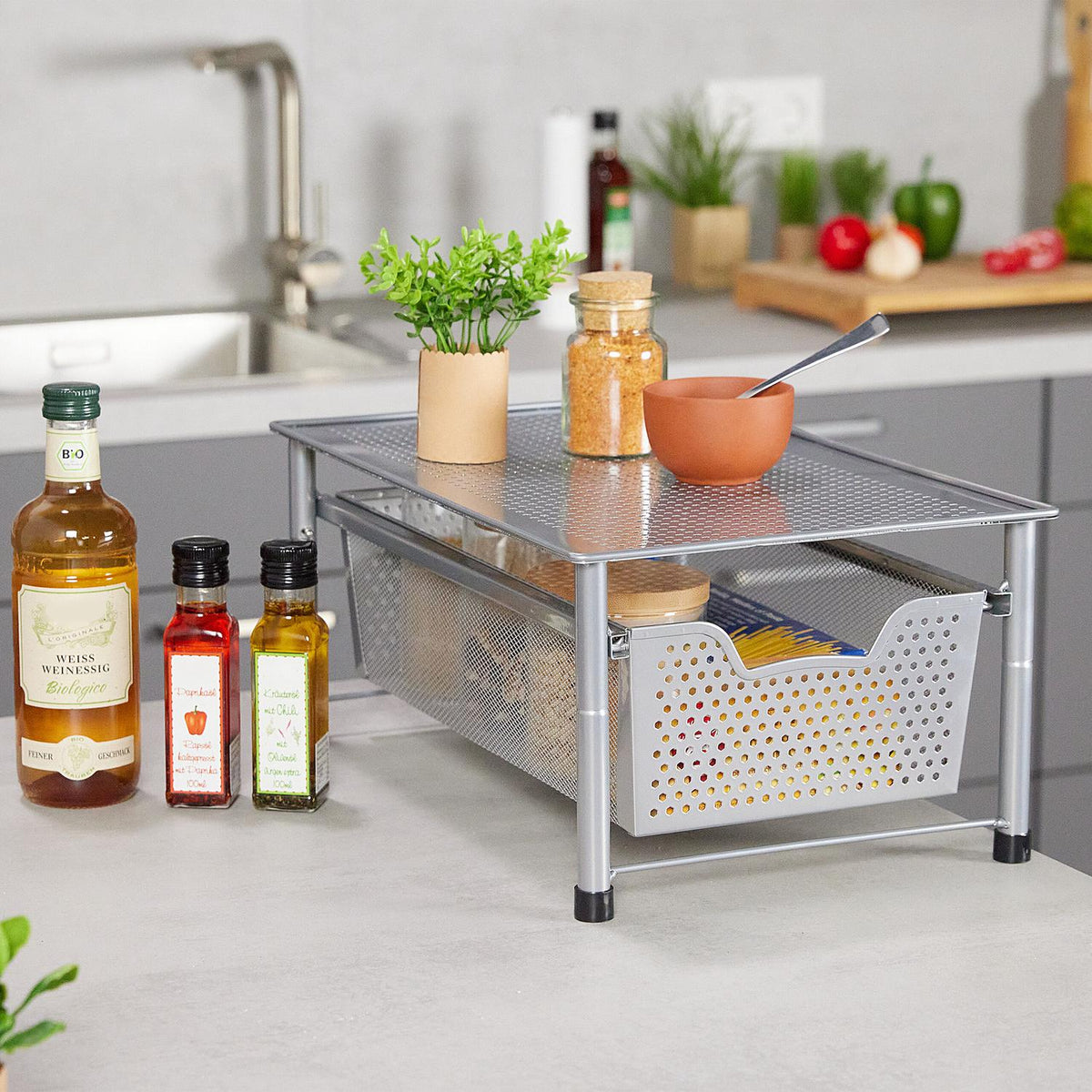 Drawer shelf with pull-out basket