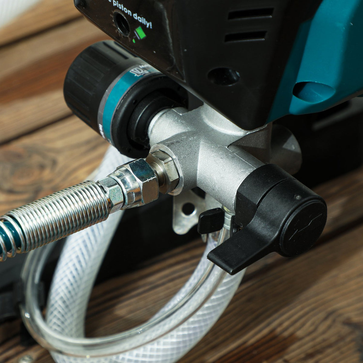 Electric Paint Sprayer, 700W, 200 Bar, 1.5 L/min Flow