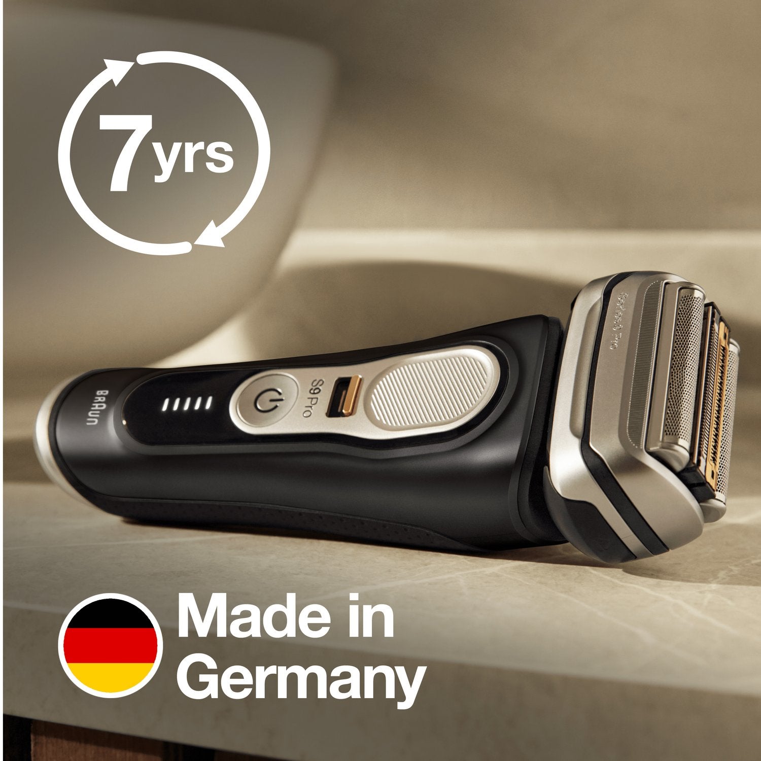 Electric Shaver Series 9 Pro, Wet & Dry, Rechargeable