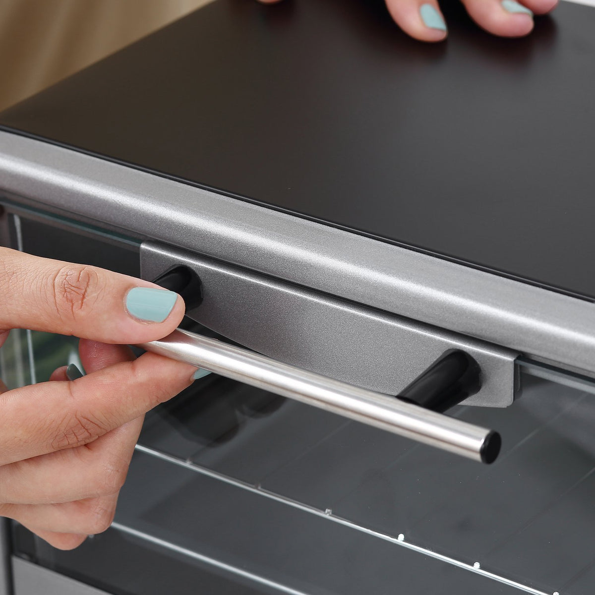 Electric oven 10L adjustable temperature and timer, grill and pan included, 750W, 36.5x26x22cm, silver black