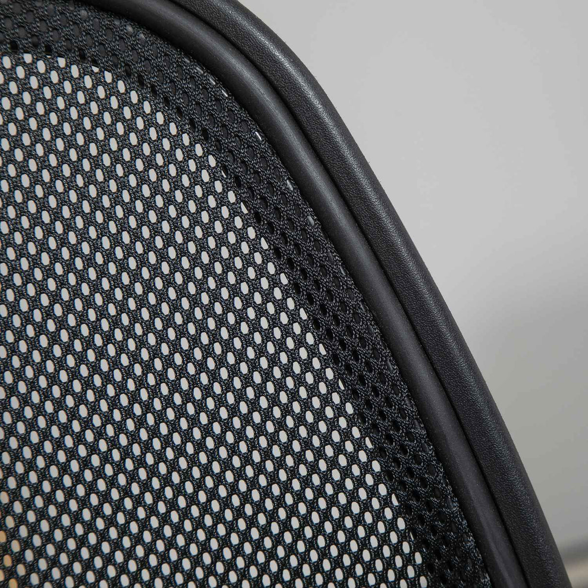 Ergonomic Office Chair, Desk Chair, Swivel Chair, Drawing Chair, Adjustable Foot Ring, Up To 120 Kg, Black, 60X56X110-132 Cm