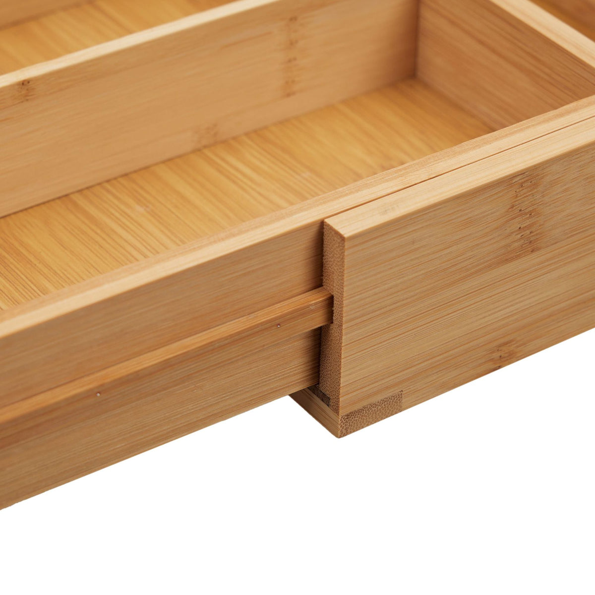 Extendable bamboo cutlery tray