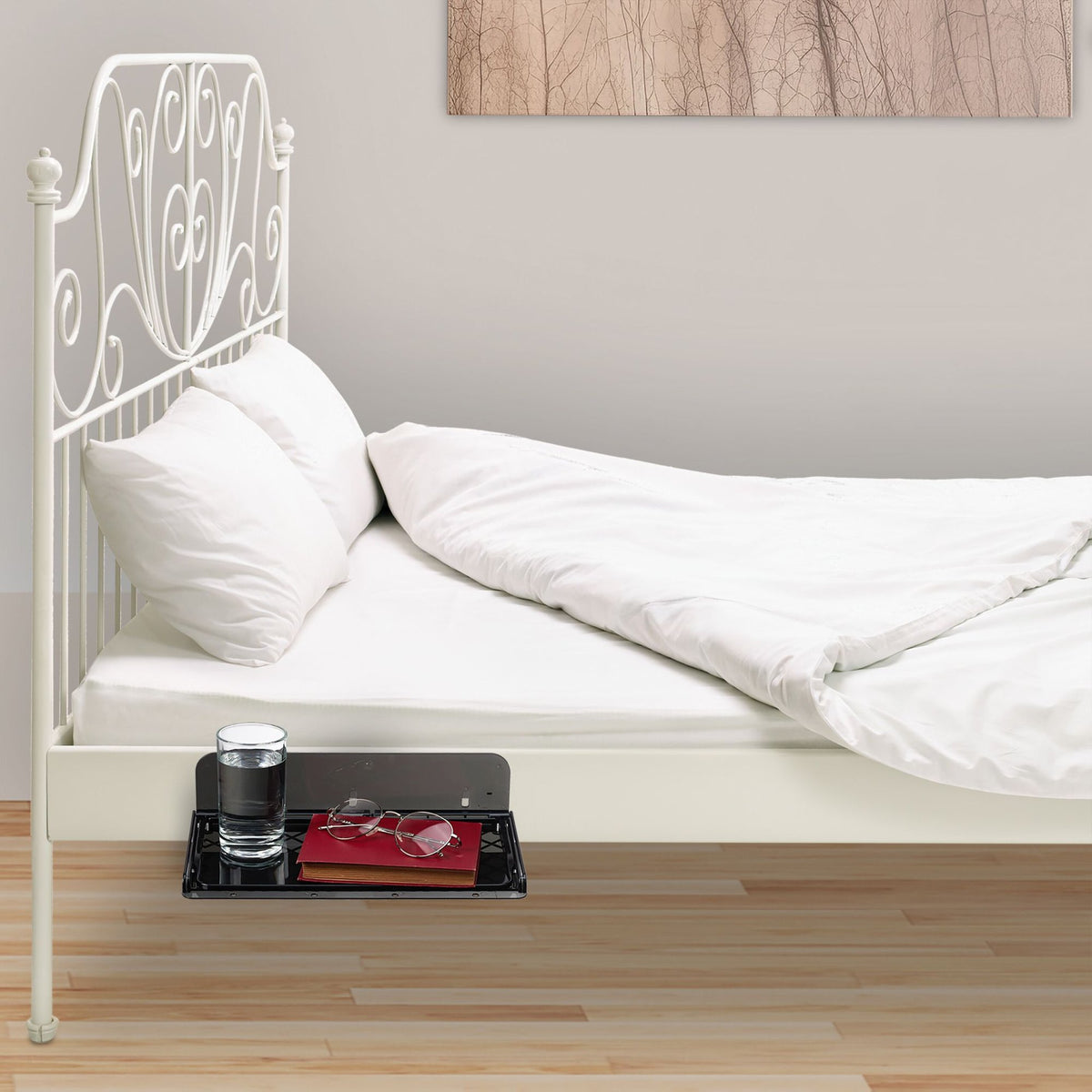 Extendable bedside table