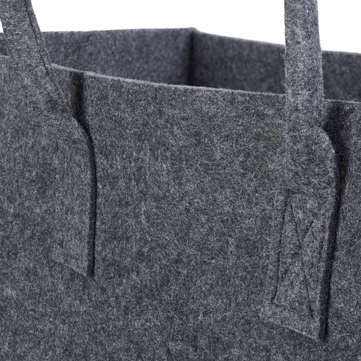 Felt basket with handle