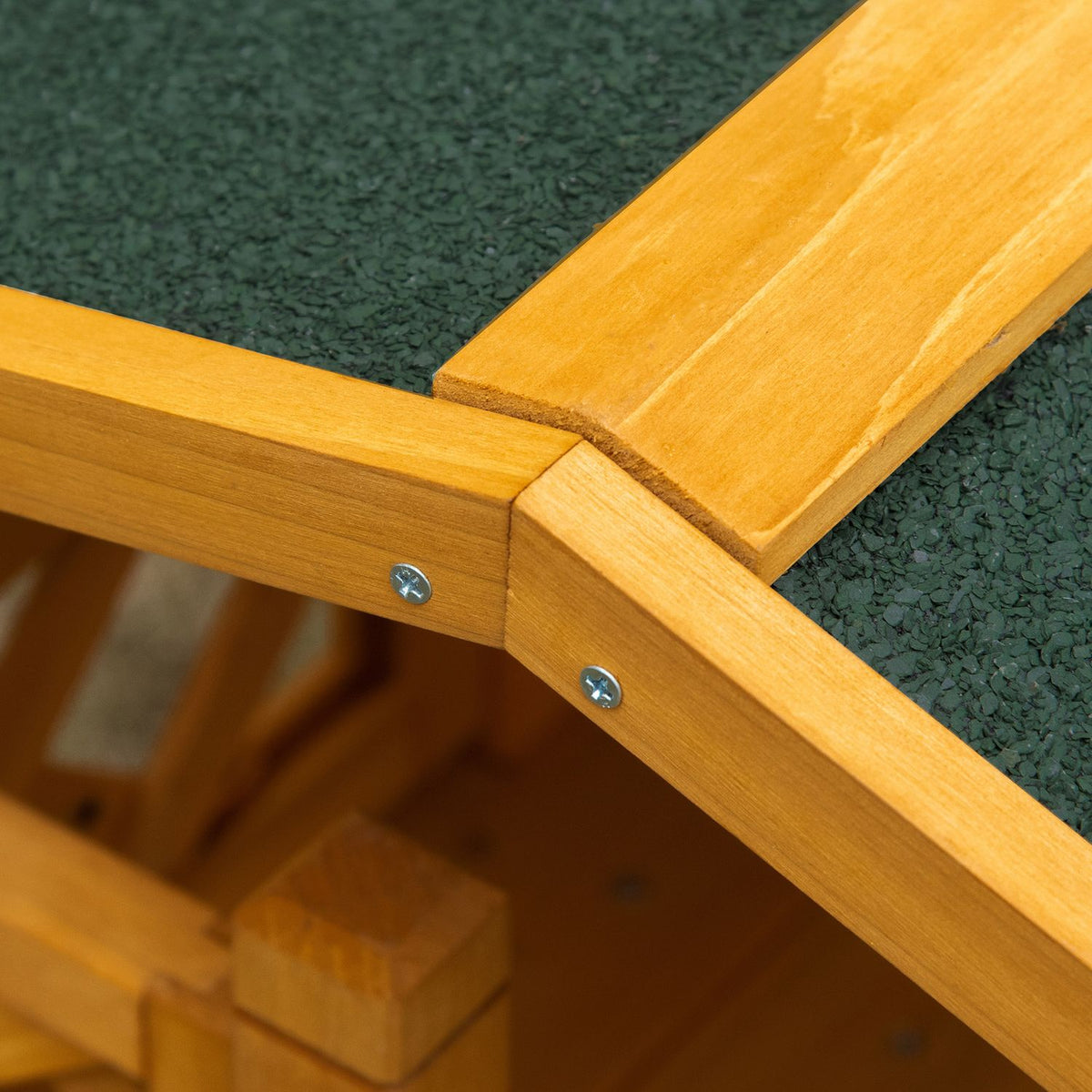 Fir Wood Small Animal House Patio Stairs Thermally Insulated Weatherproof Nature Indoor & Outdoor