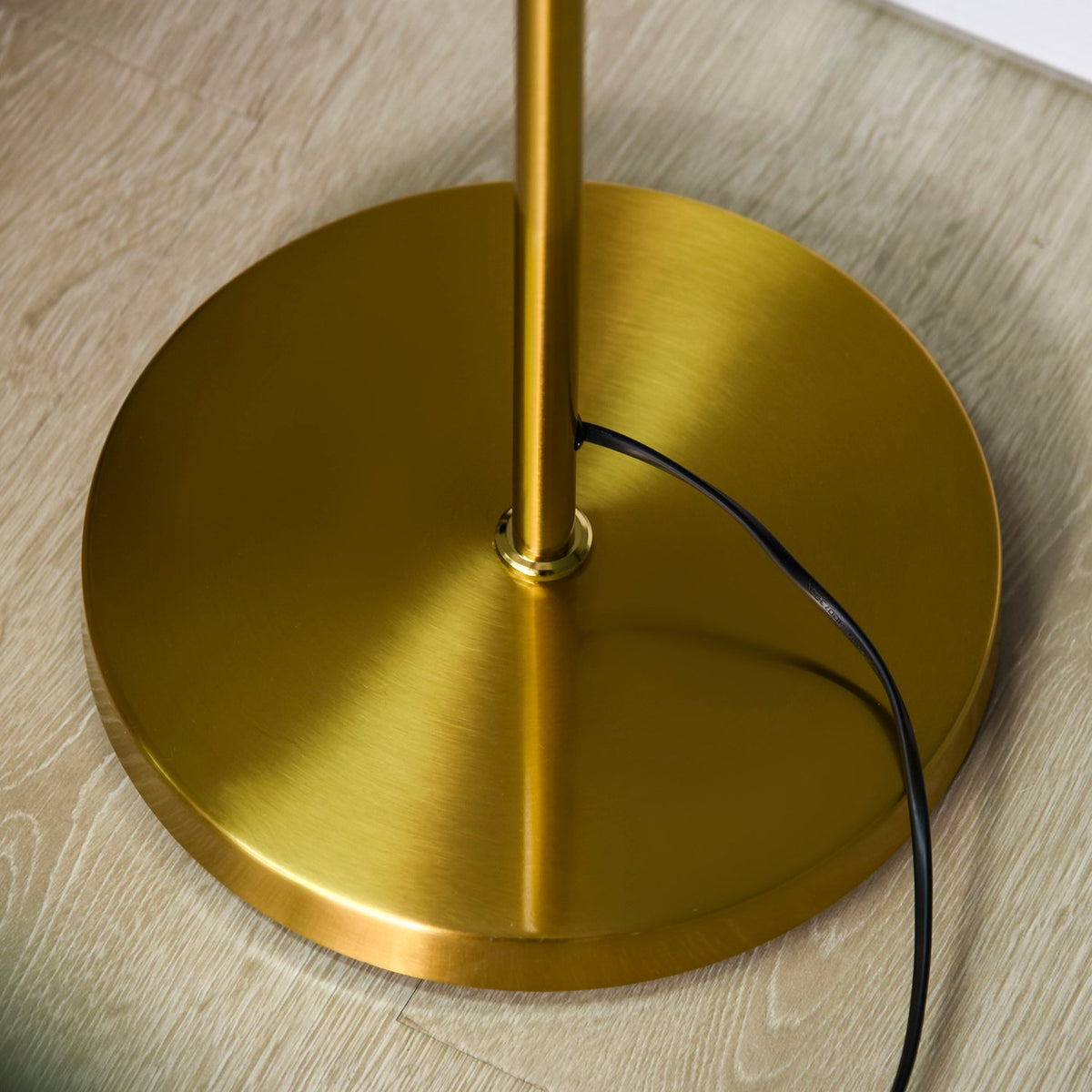 Floor Lamp 40W Floor Lamp With E27 Socket & 3 Glass Lampshades, For Living Room, 169 Cm Height