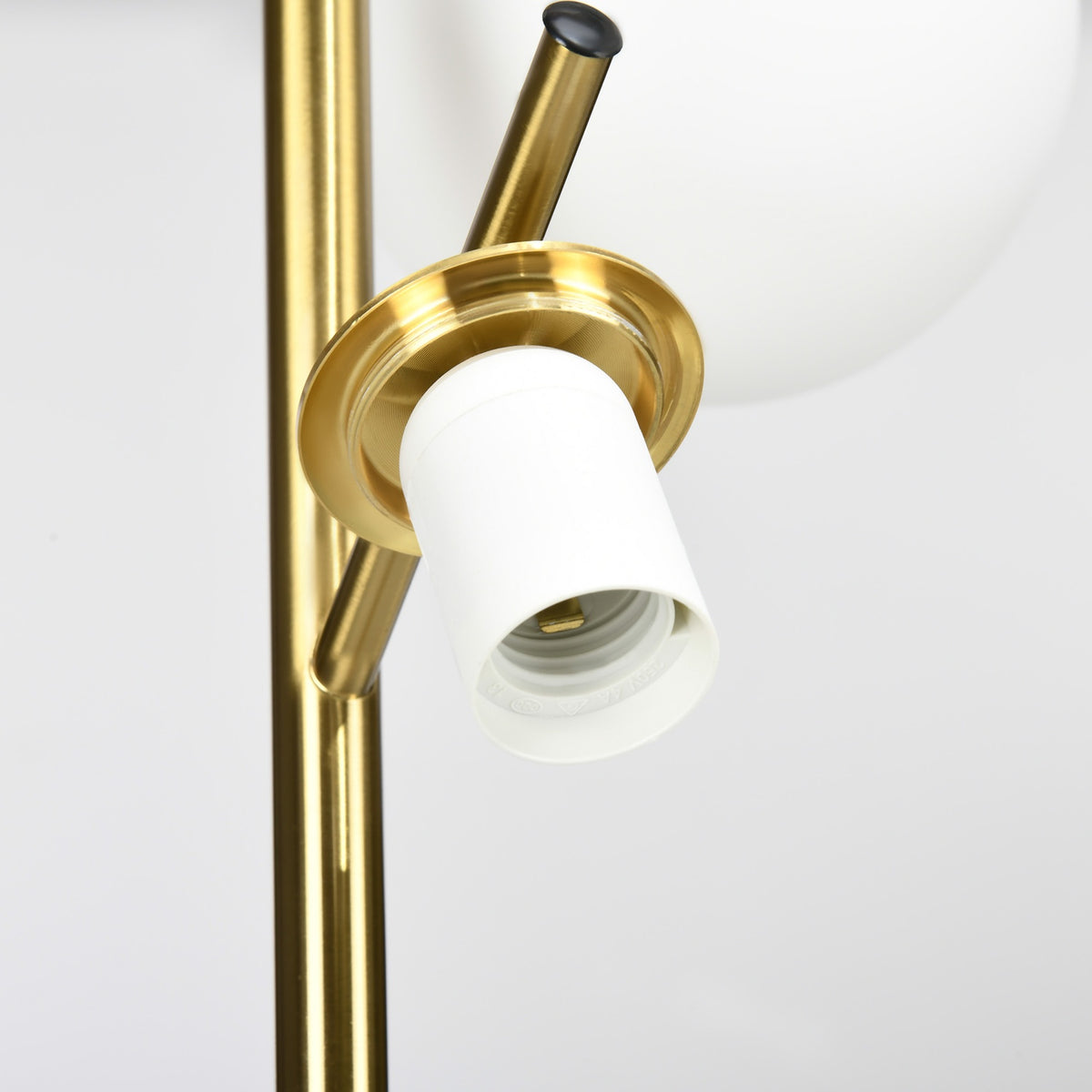 Floor Lamp 40W Floor Lamp With E27 Socket & 3 Glass Lampshades, For Living Room, 169 Cm Height