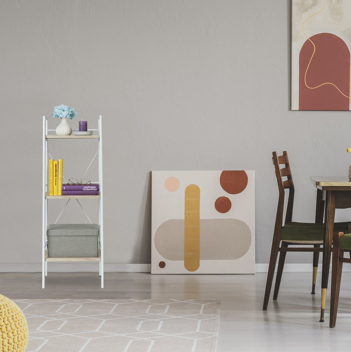 Floor-standing shelf with 3 levels