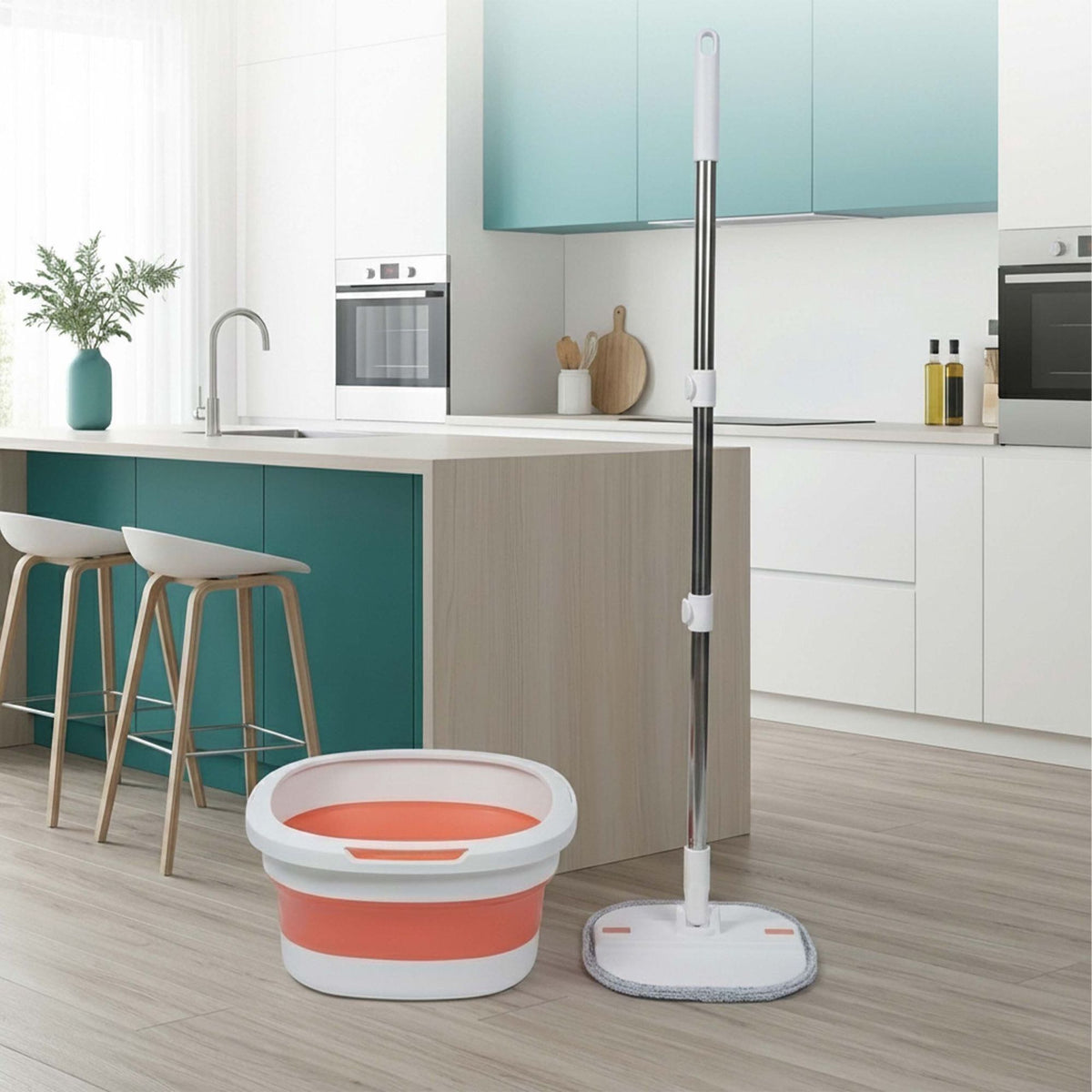 Foldable Mop Set with Microfibre Pads and Wringing System