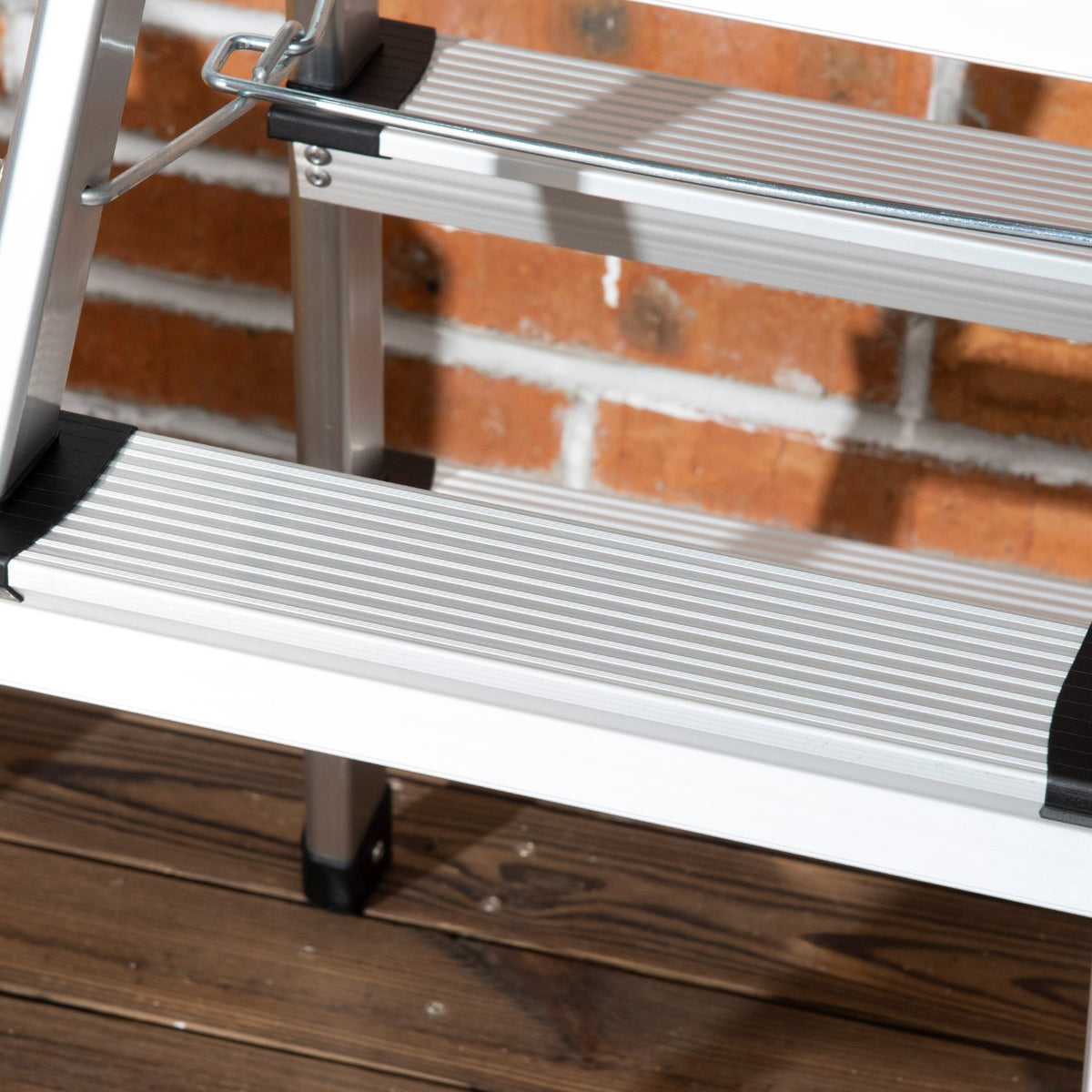Folding Ladder Space-Saving, 3 Steps, Aluminum, With Non-Slip Feet, Up To 150Kg, 44X62.5X60.5Cm