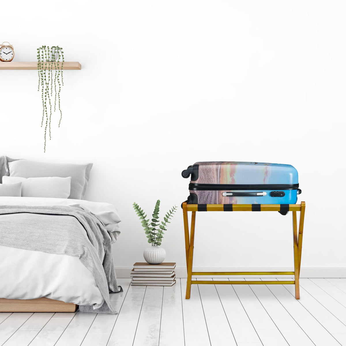 Folding wooden suitcase stand