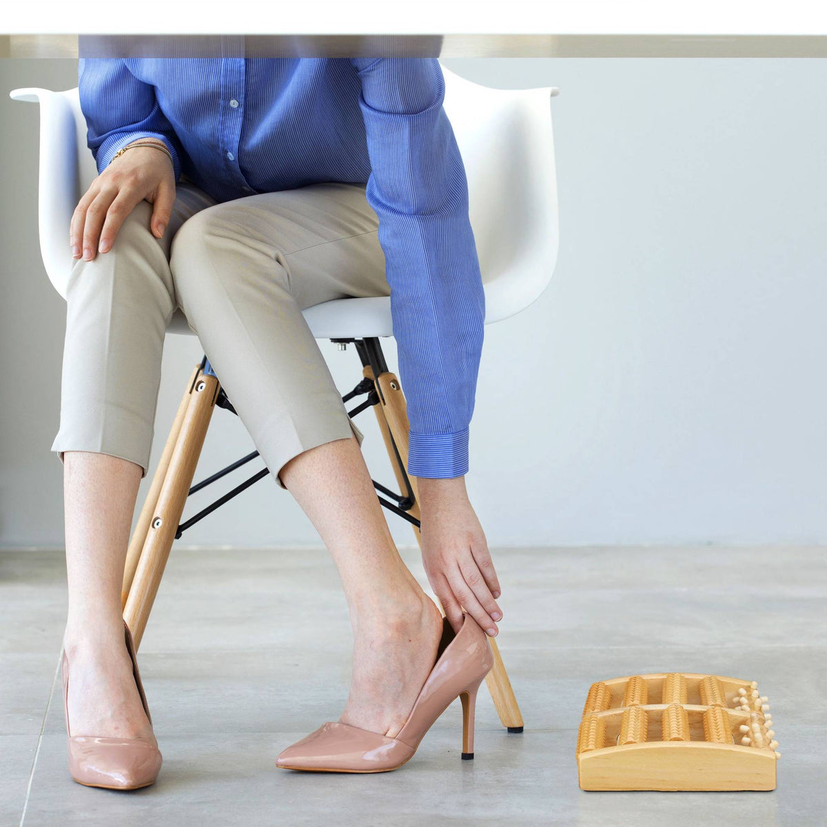 Foot massage roller wood