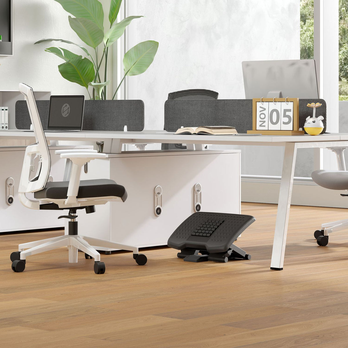 Footrest Desk Height Adjustable Footrest Ergonomic Footrest Non-Slip for Home Office Office Black