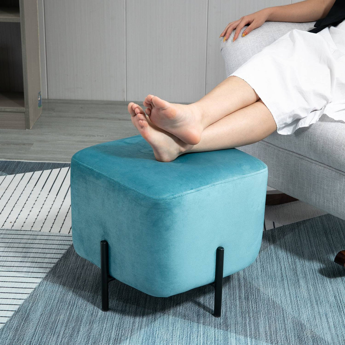 Footstool Padded Footrest Made Of Polyester And Steel Foam Turquoise 44.5 X 44.5 X 41.5 Cm