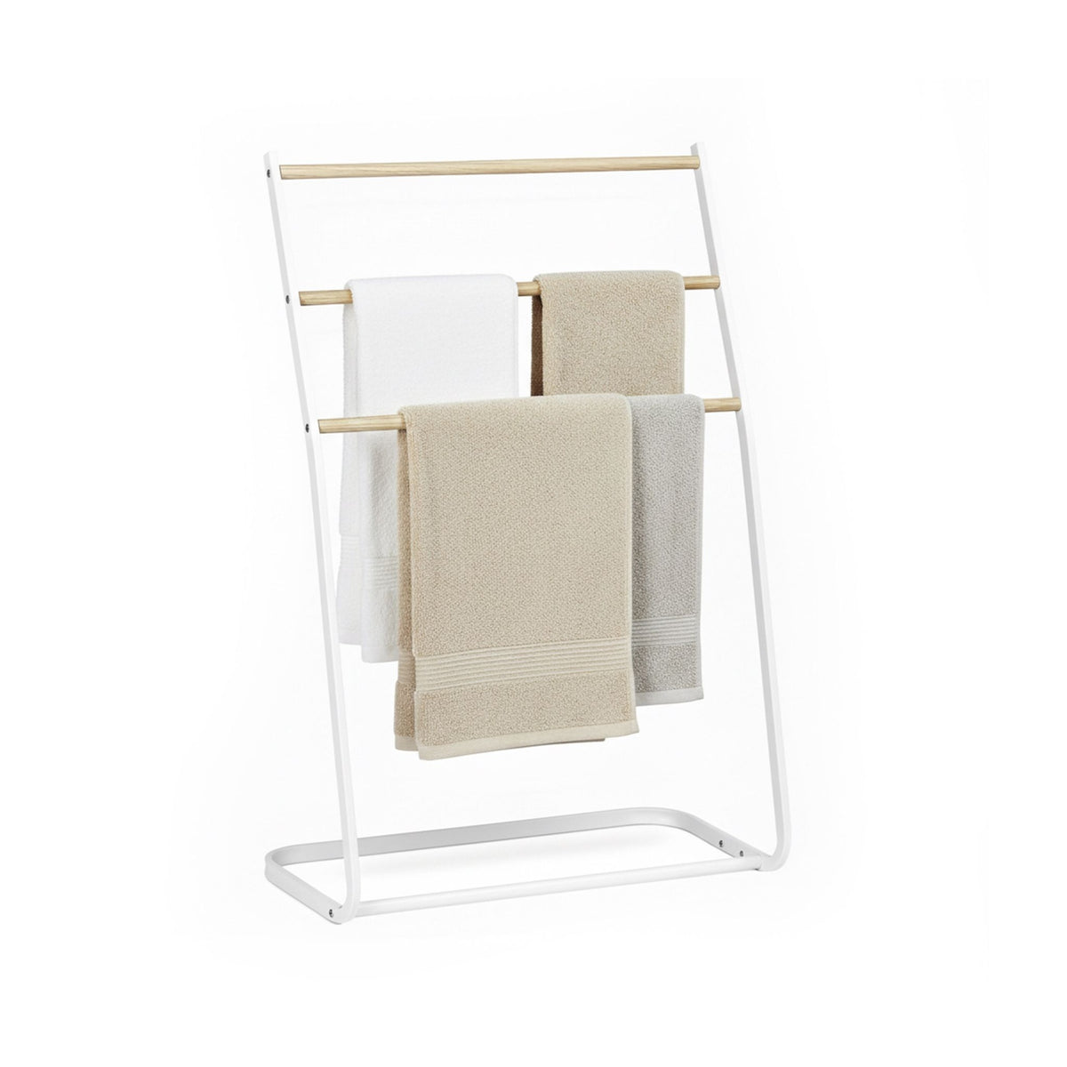 Freestanding Metal Towel Rail, 3-Rung Ladder Design
