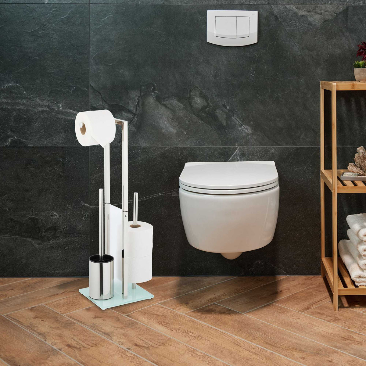 Freestanding WC set in steel & glass