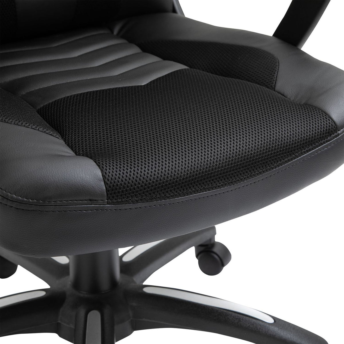 Gaming Chair Office Chair With Heat Function 6 Vibration Points Ergonomic Swivel Chair Massage Chair Faux Leather Black W68 X D69 X H (108-117) Cm