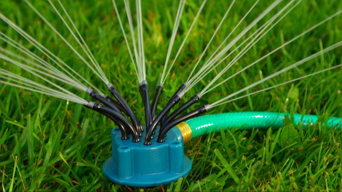 Garden Sprinkler Set with 12 Adjustable Heads, 35m² Coverage