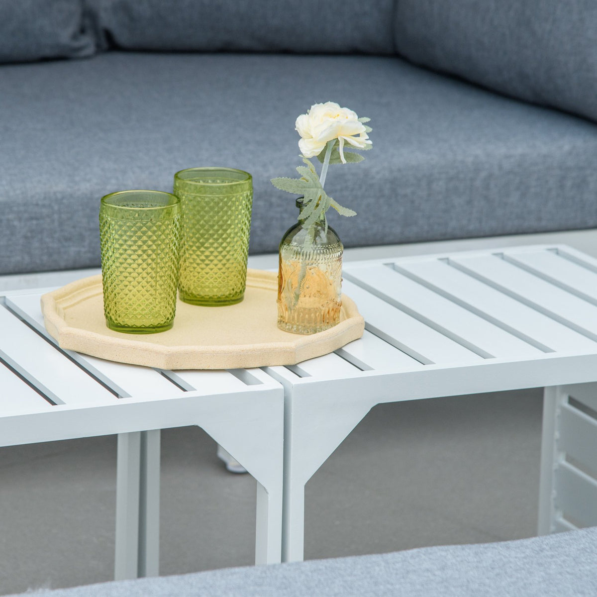 Garden furniture set for 5 people with side table and roof, cushions made of PP plastic and polyester, 190/133W x 81D x 73/62H cm, white and gray |