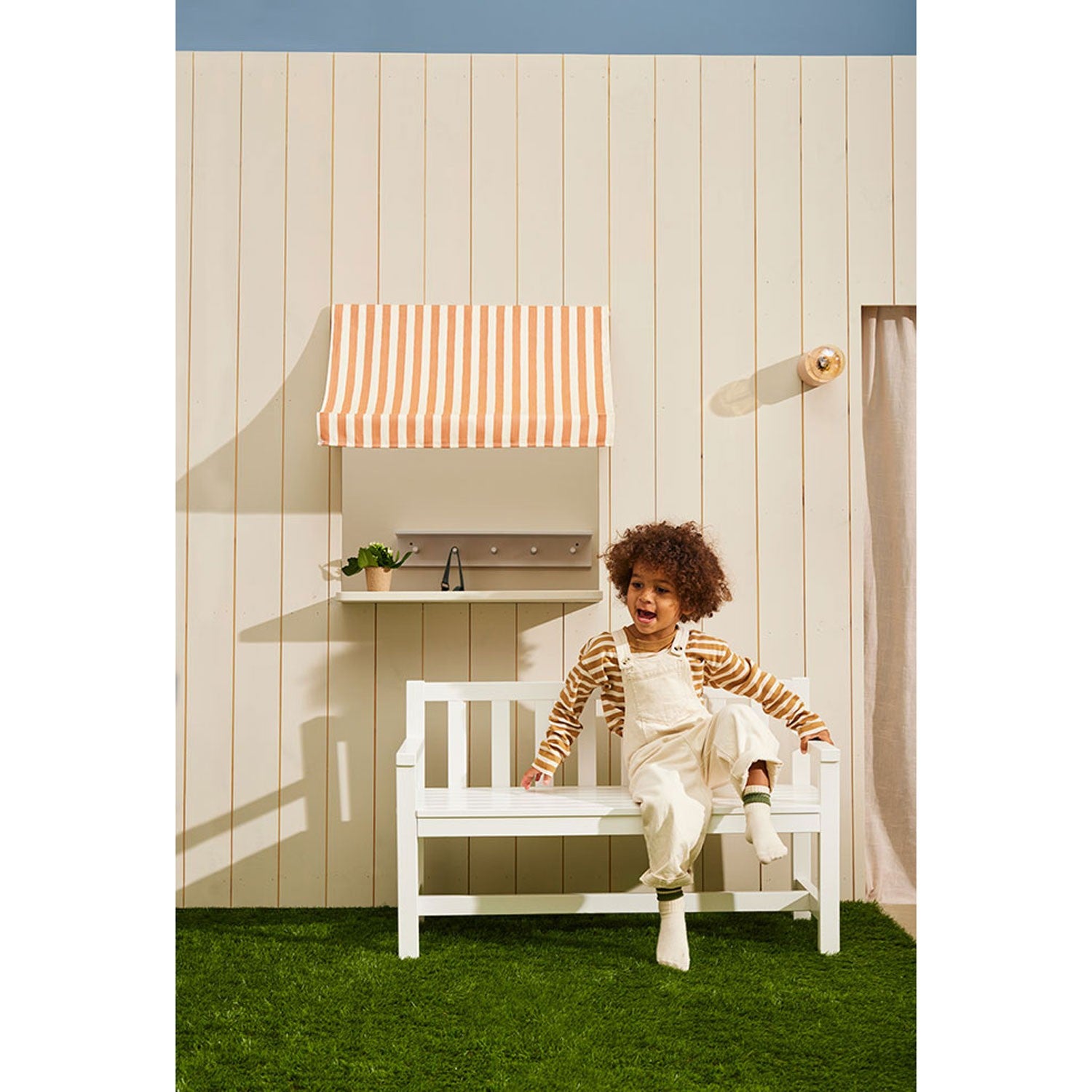 Garden furniture white
