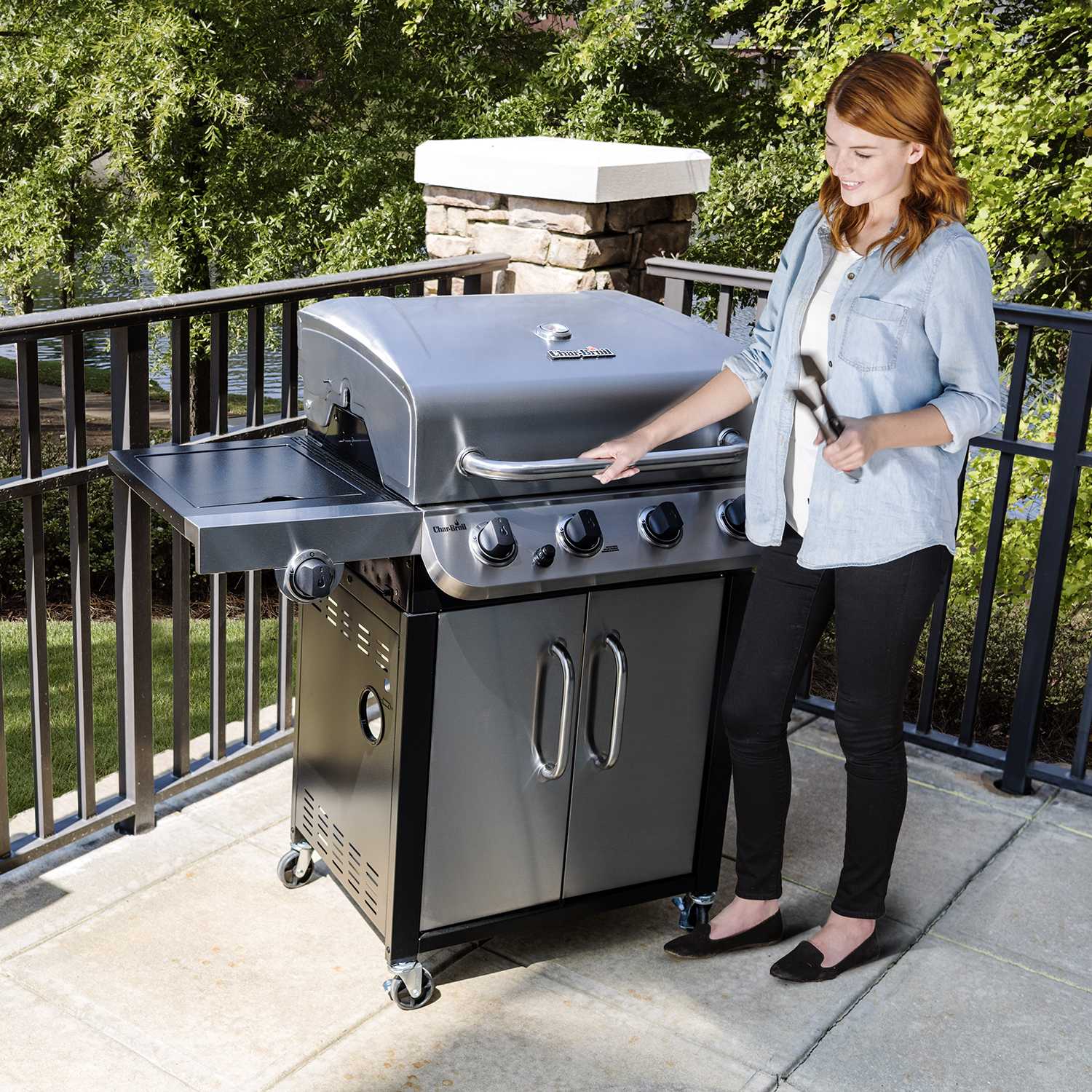 Gas Grill, 4+1 Burners, Side Burner, Cast Iron Grates