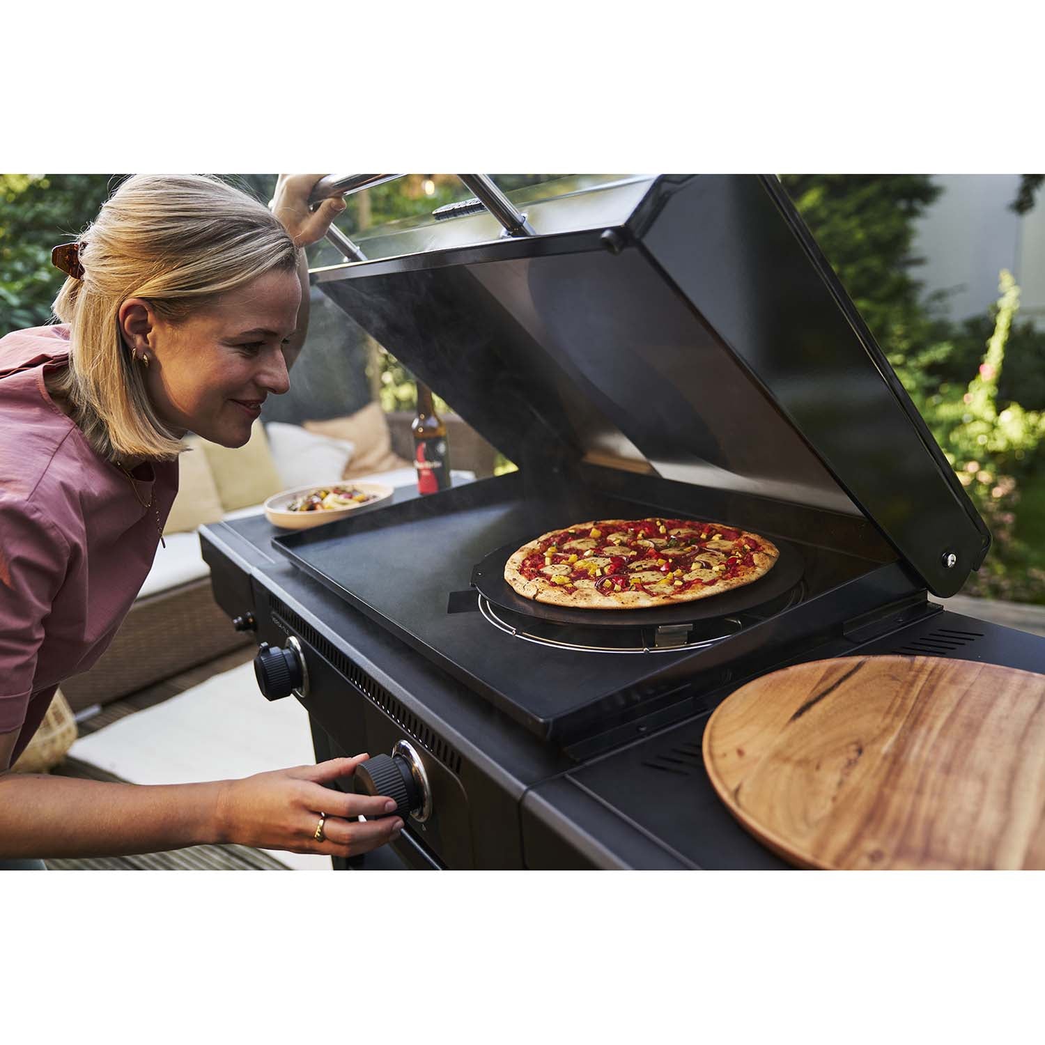 Gas-Powered Griddle with 3-in-1 System, 70x50 cm Cooking Area