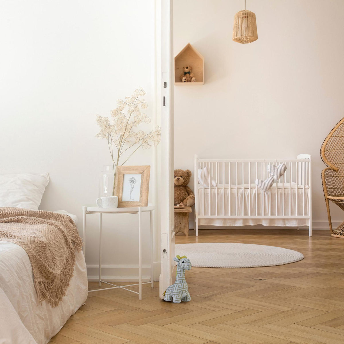 Giraffe doorstop