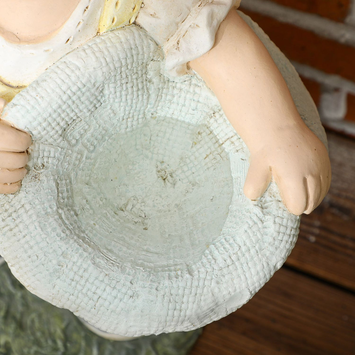Girl With Hat Weatherproof Garden Statue 45Cm Birdhouse Ornament Garden Decoration Sculpture Home Decoration