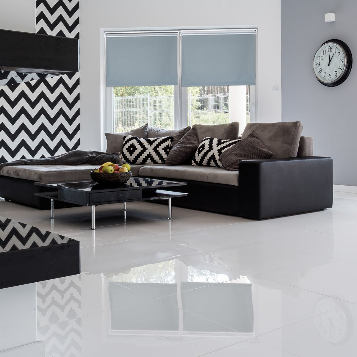 Gray thermal roller blind 160 cm long