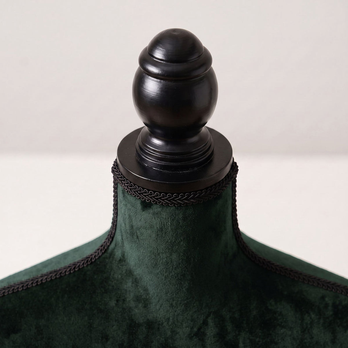 Green Velvet Dress Form 36/38 – Adjustable Mannequin