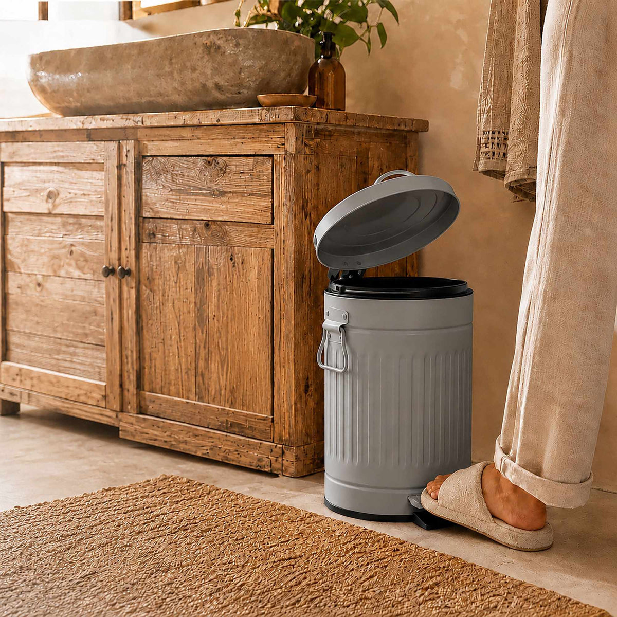Grey Retro Pedal Bin, 12L Capacity, Soft-Close Lid